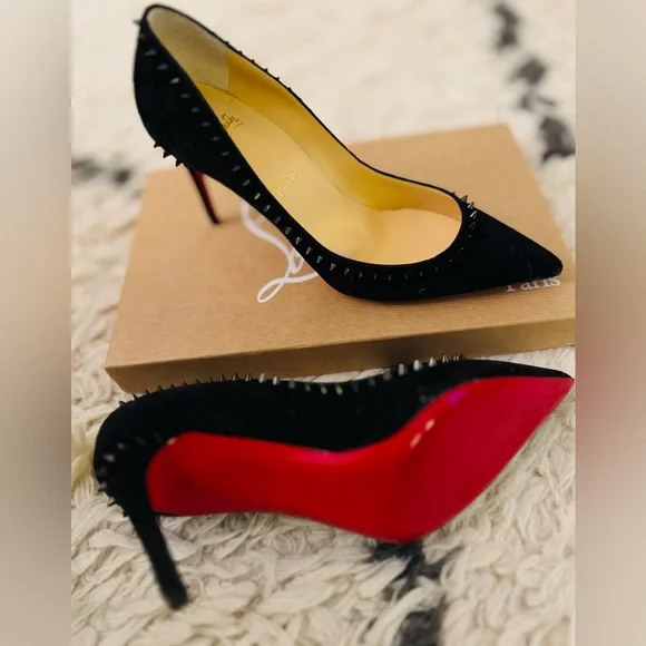 Christian Louboutin Anjalina Studded Pointed Toe Pump - Size 37 (7) - Picture 1 of 8